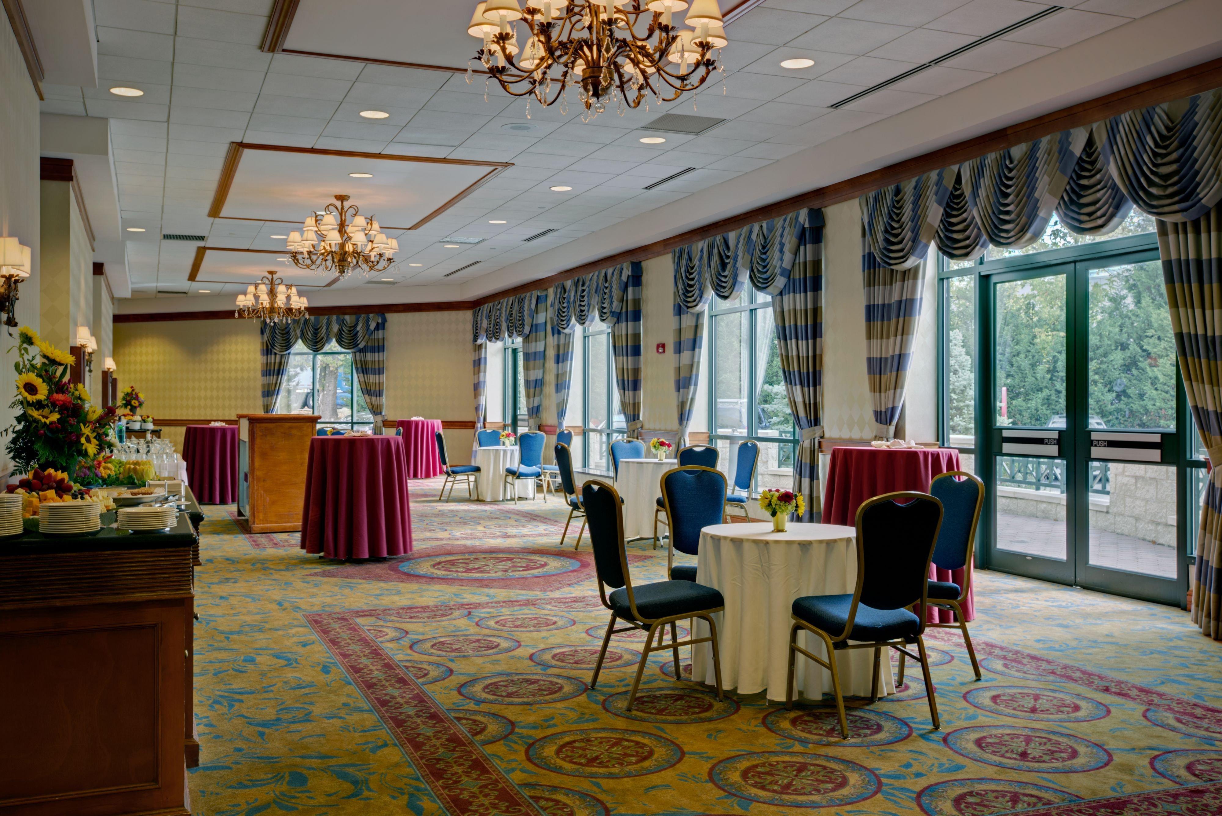 Hotel Crowne Plaza Philadelphia King Of Prussia Esterno foto