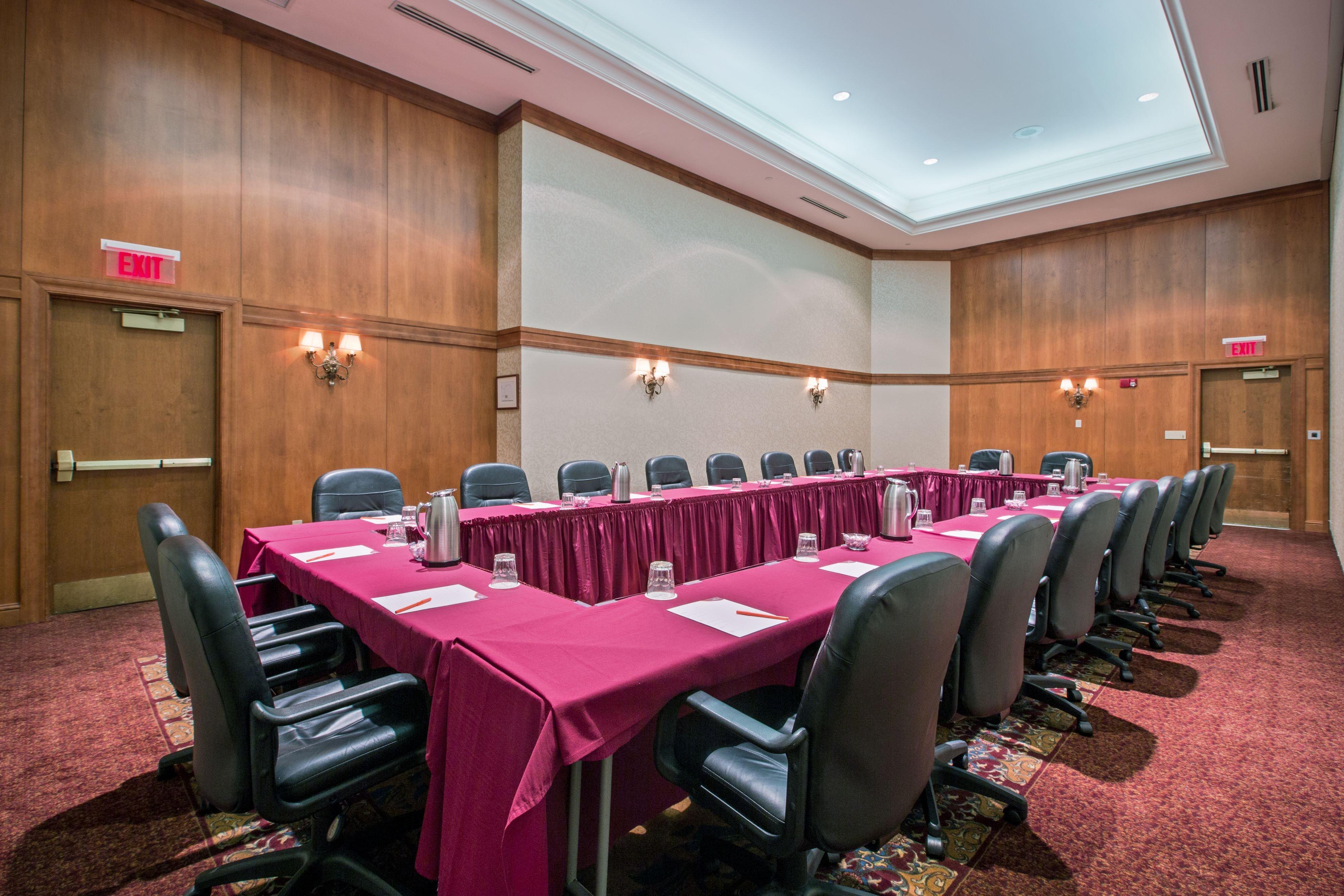 Hotel Crowne Plaza Philadelphia King Of Prussia Esterno foto